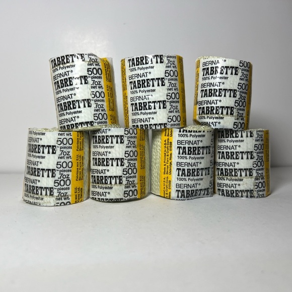 Bernat Latch Hook Rug Pre Cut Light Green 100% Polyester Dye Lot 4780 Lot of 7 - Picture 2 of 5